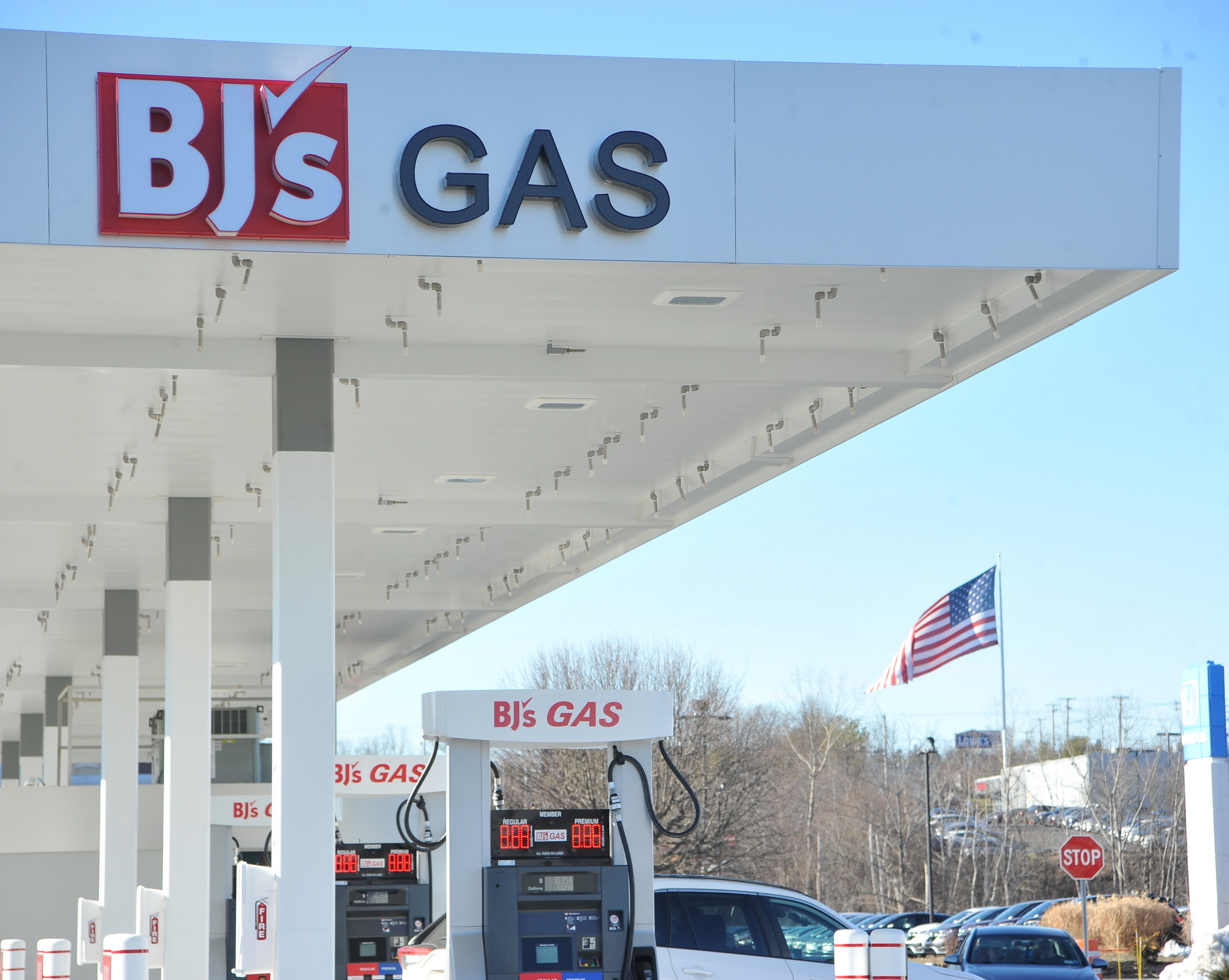 carol wynne add gas station blow job photo