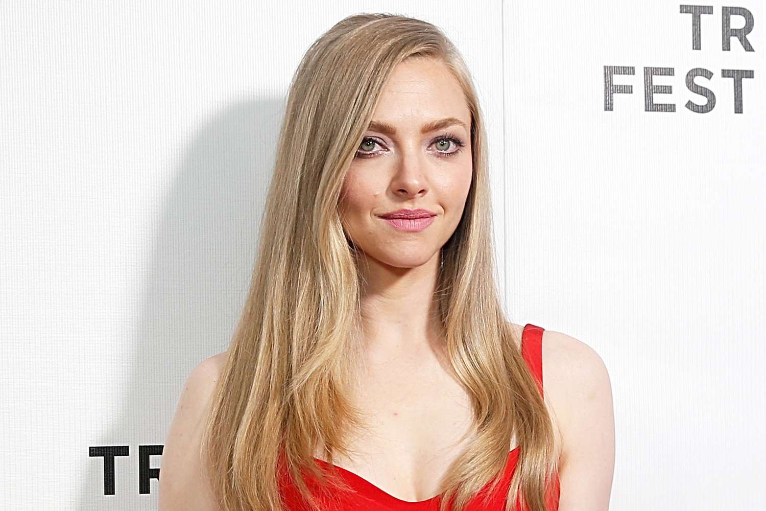 clarke white add amanda seyfried naked photo