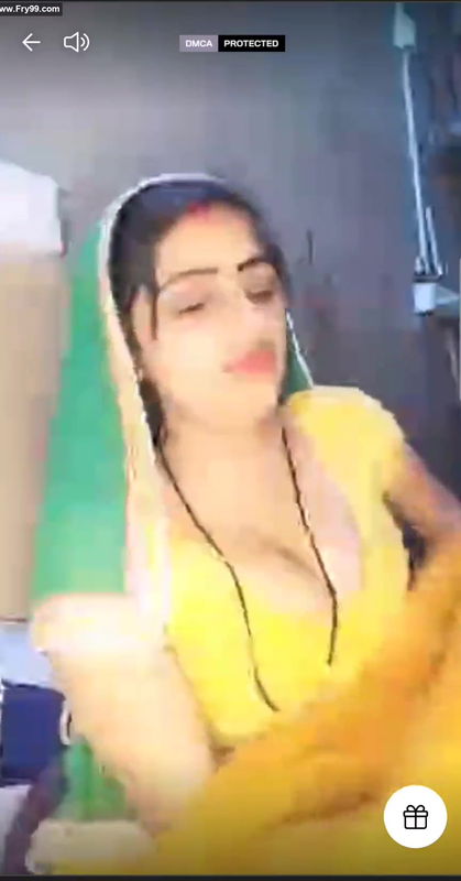 amar datt add meenu prajapati boobs photo