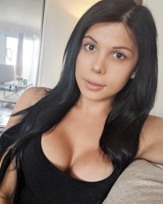 beth rutter add blaire white naked image