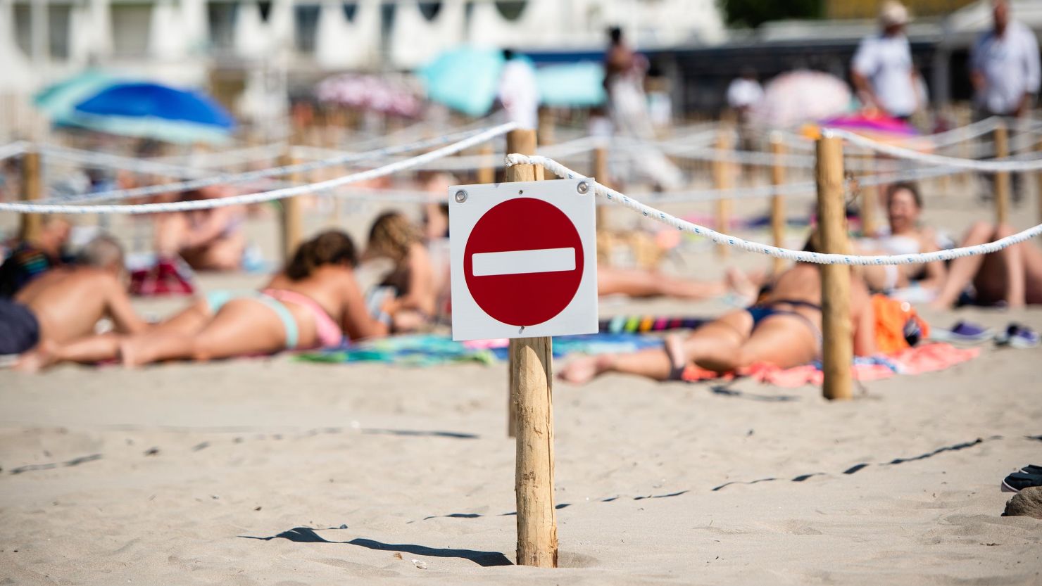 belinda combrinck add beach france nude image