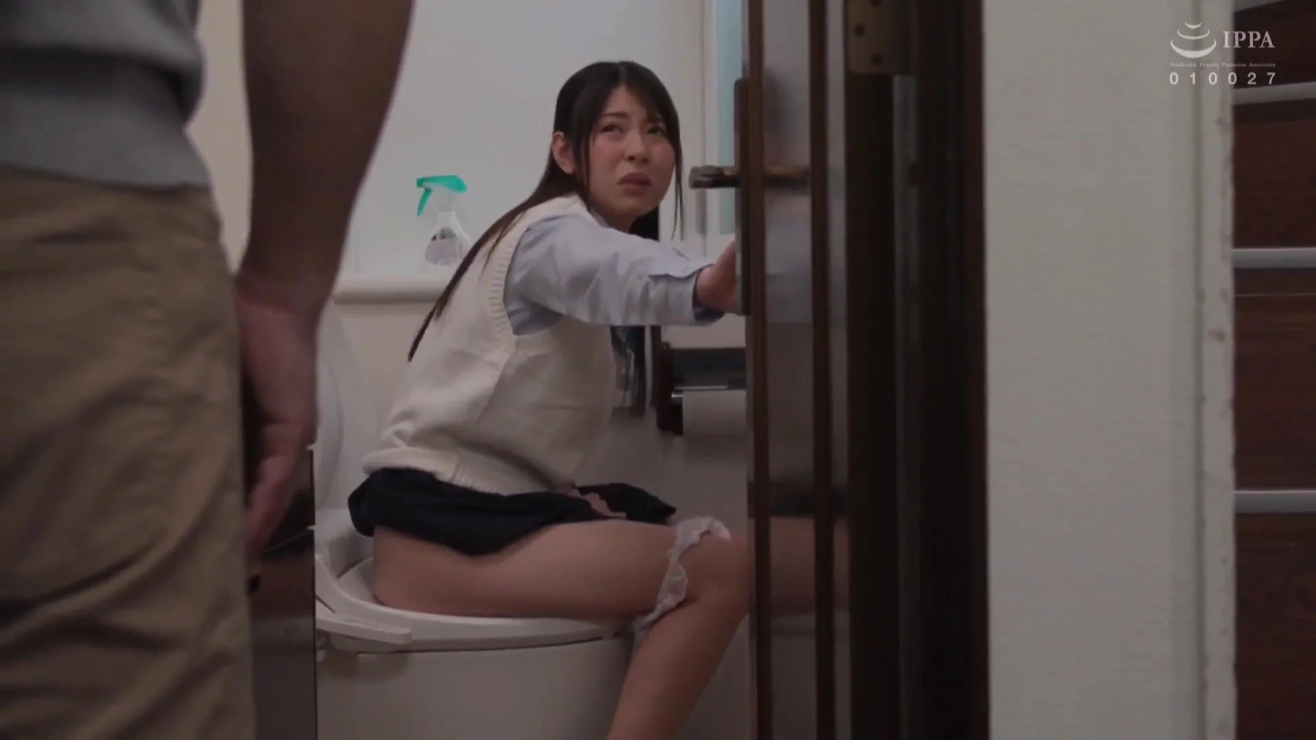 coty rodriguez add jav bathroom image