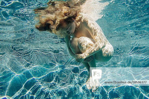 agron kadriu add nude women underwater photo