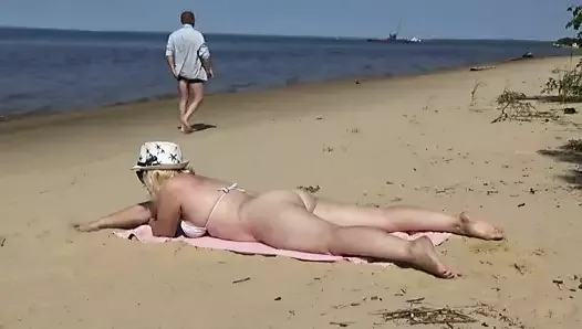 deborah goss add amateur beach milf photo