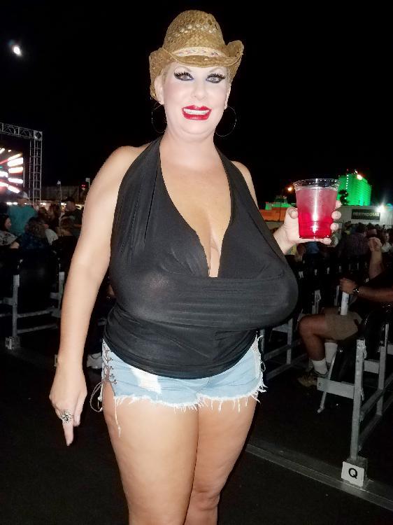 ann nelsen add big tits concert image