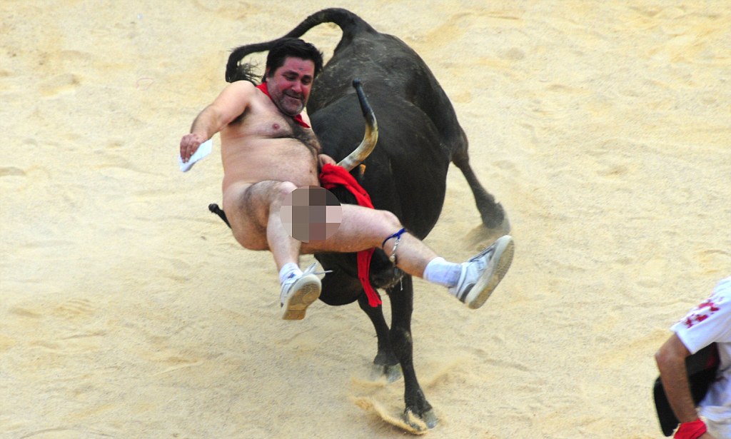 dana abu hilal add naked bull rider image