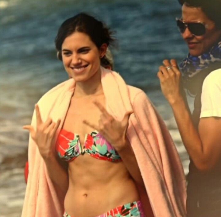 colleen simms add allison williams bikini photo