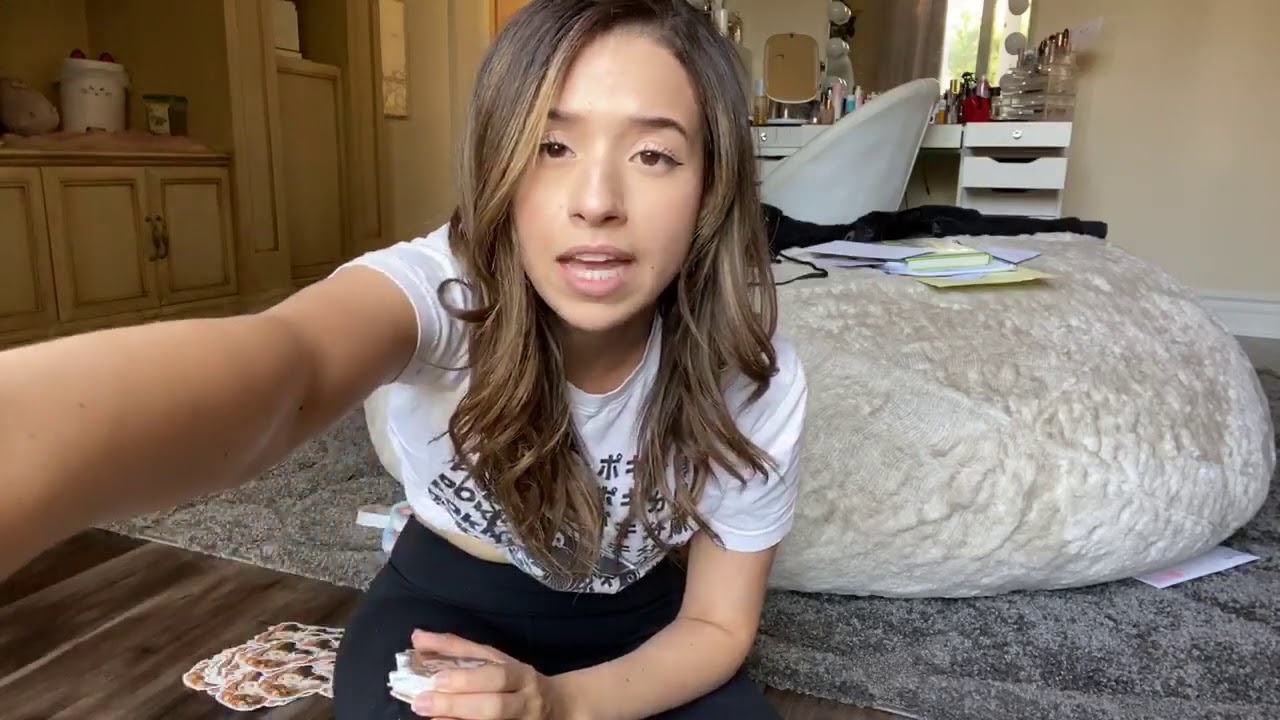 ash kadon add pokimane feet porn photo