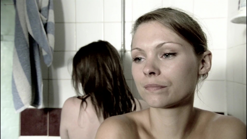 derick whitaker add myanna buring naked photo