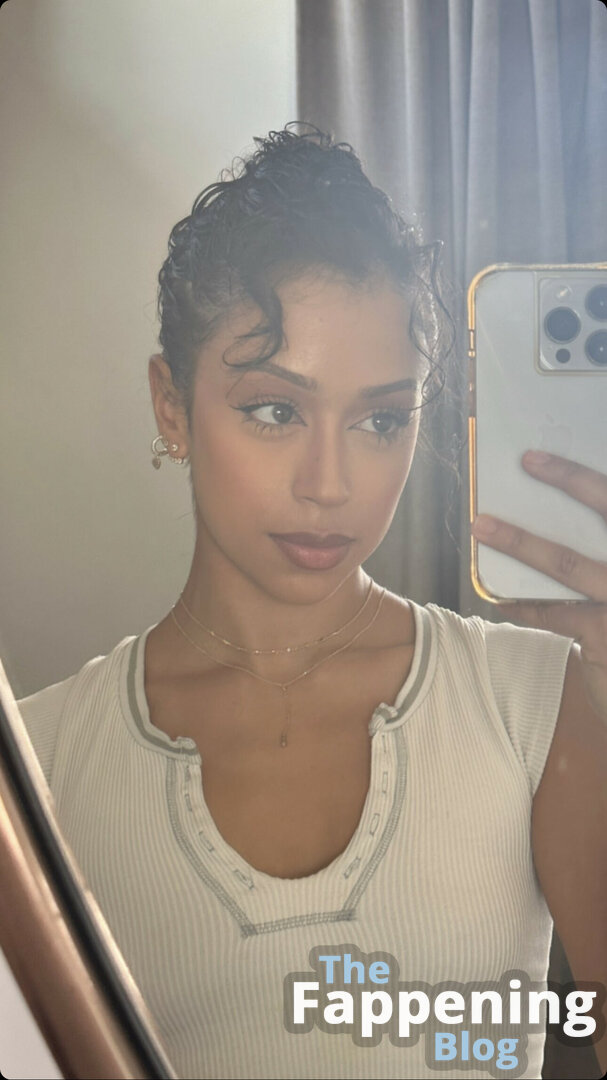 angie sankey add liza koshy leaked image