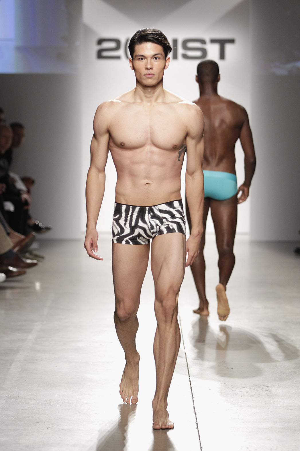 andrea mcfarlane add nude men runway photo