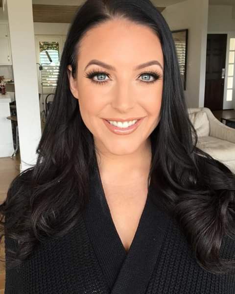 che lopez add angela white face photo