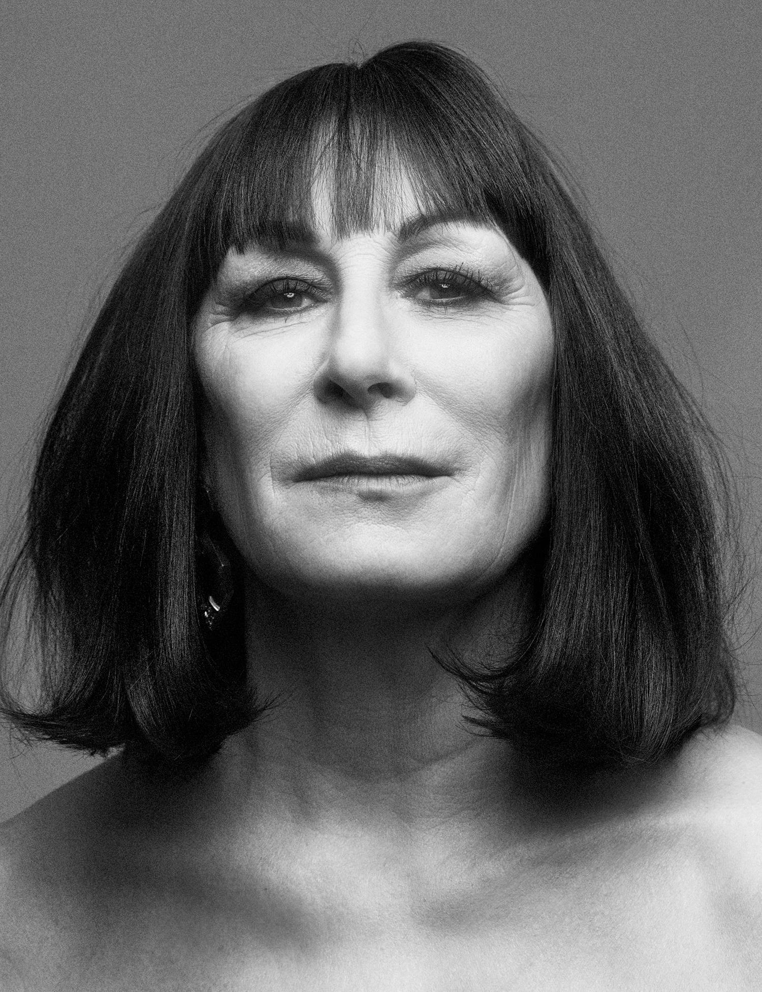 dj dubois add anjelica huston naked image