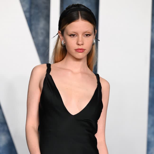 asna adam add mia goth sex photo