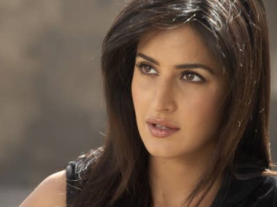 abot maniuz add katrina kaif nud photo