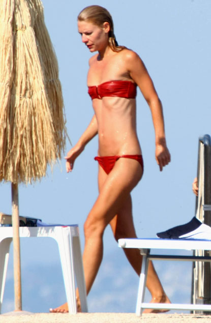 awilda vargas add claire danes bikini photo