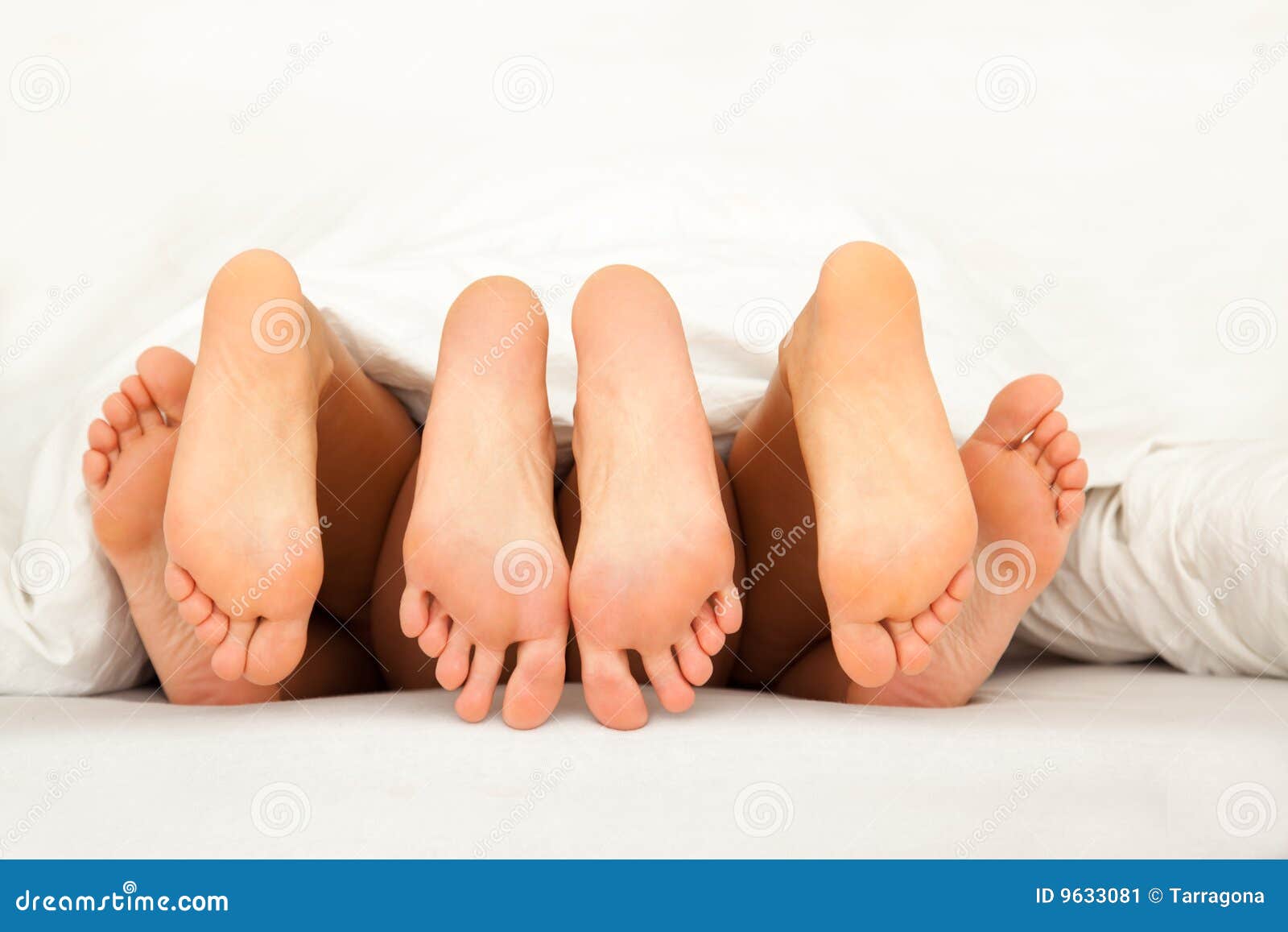 areej al haddad add threesome feet photo