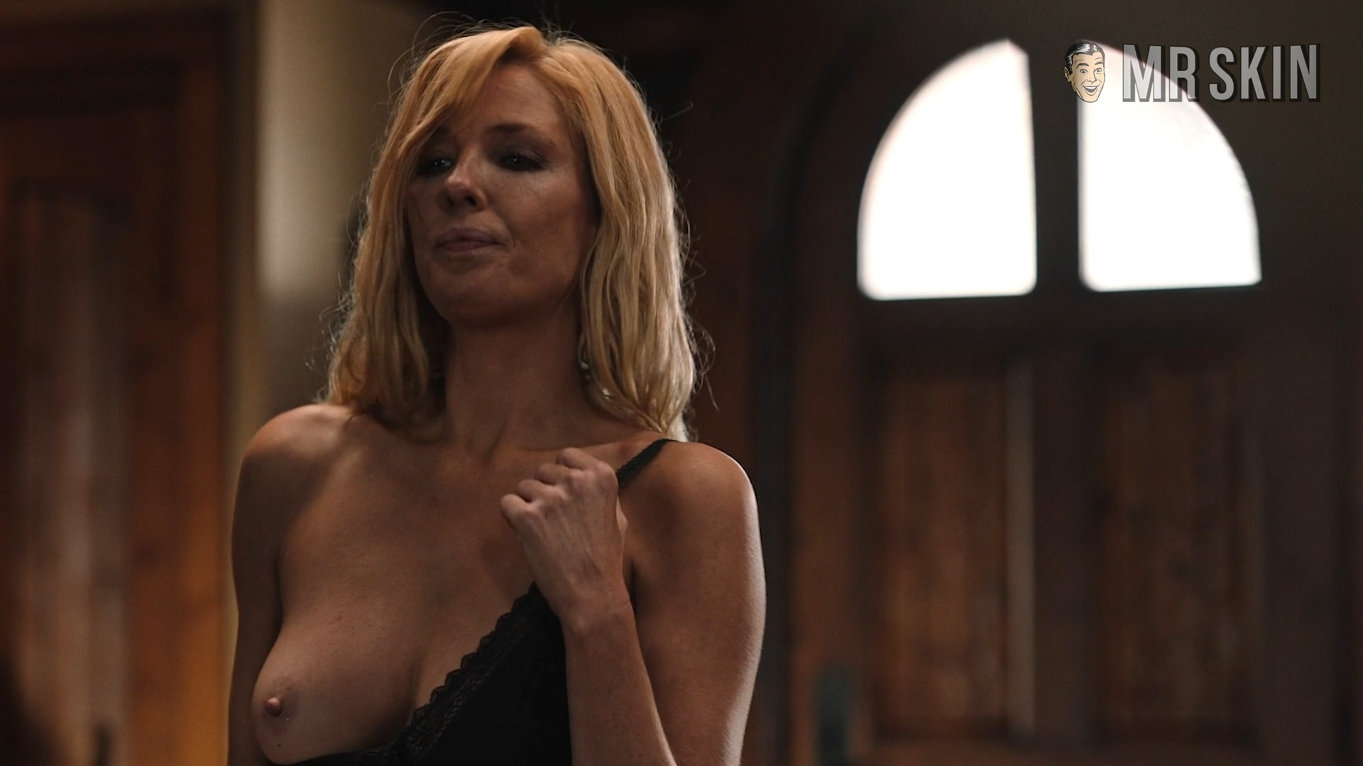 dan tumolo add kelly reilly nude image