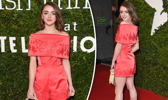 alissa desantis add maisie williams legs photo