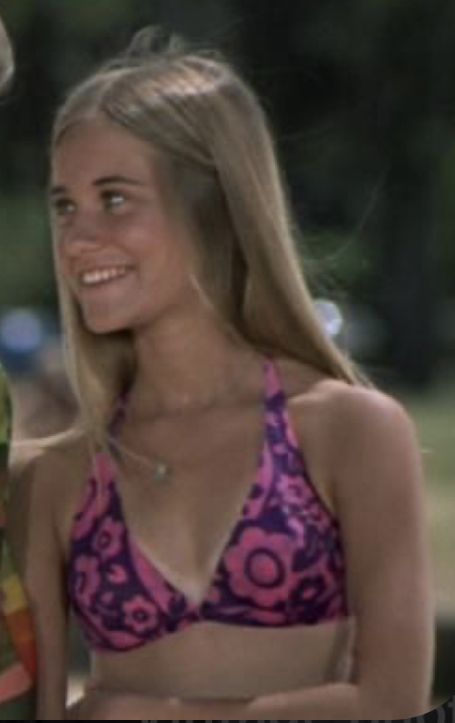 darryl hewitt add maureen mccormick bikini photo