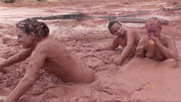 alicia valentin add muddy naked photo