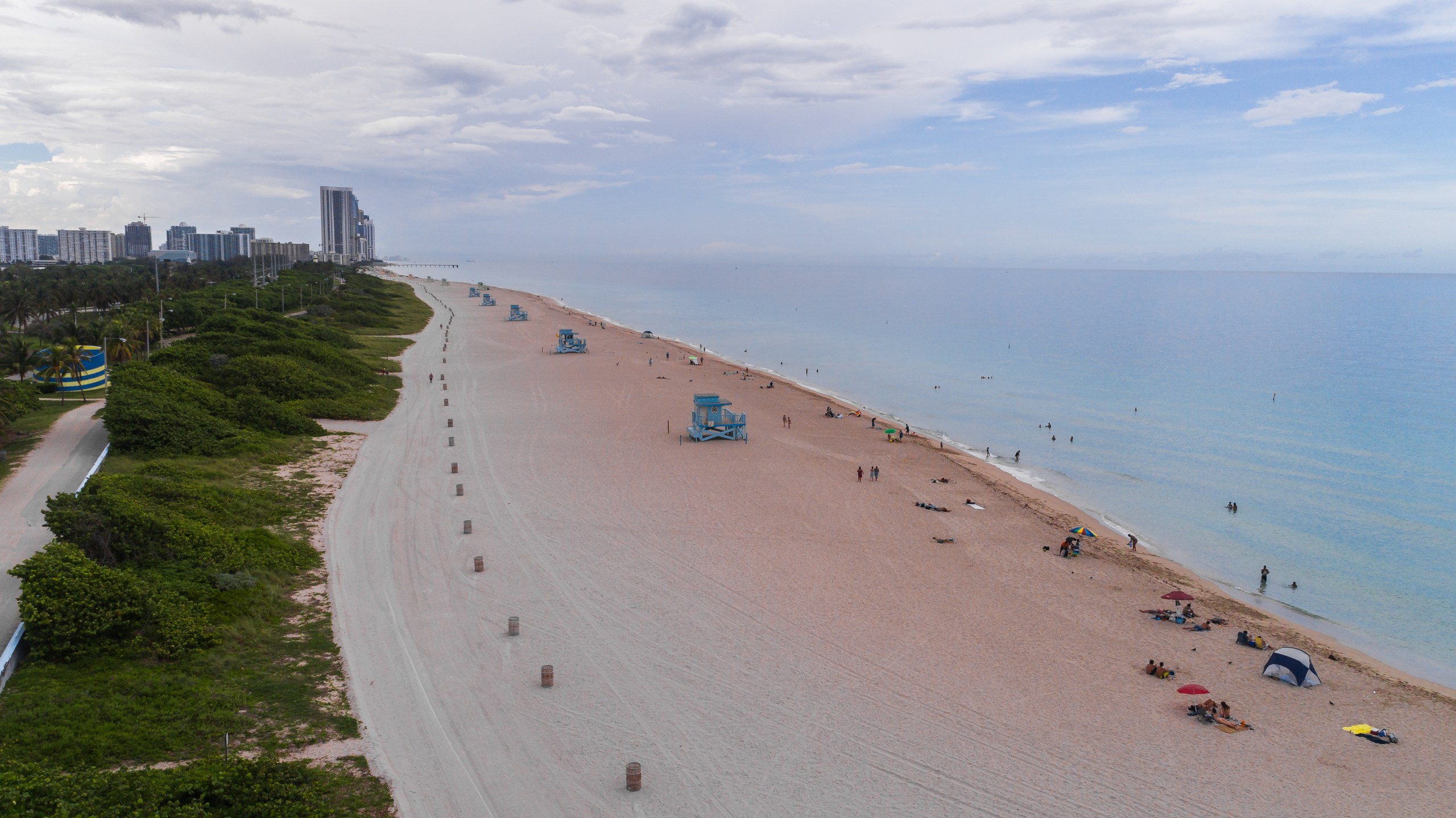 arlene brewster add nude beach in hd photo