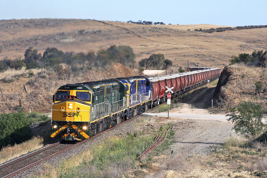 andleeb jahan add train foursome photo